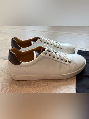 100% Authentic Magnanni Elonso Lo White Leather Sneakers with Brown Heel Tab